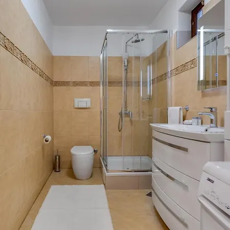 Elegant Two Bedroom Διαμέρισμα Ζαντάρ