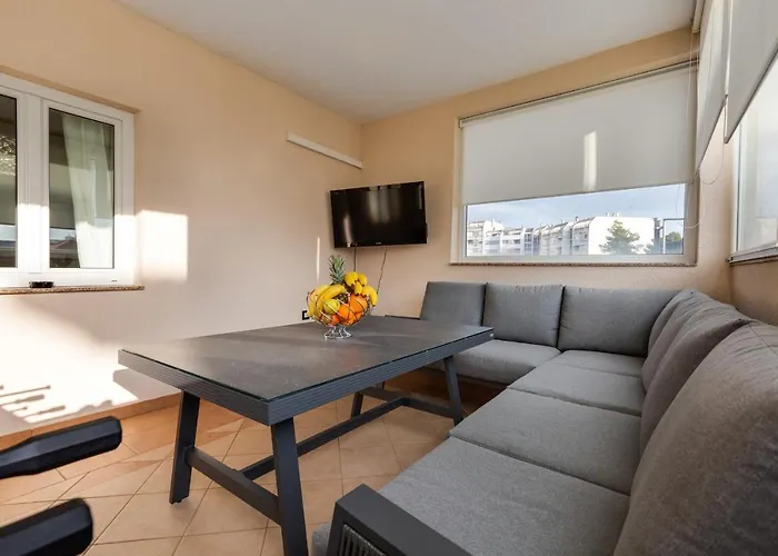 Elegant Two Bedroom Appartement