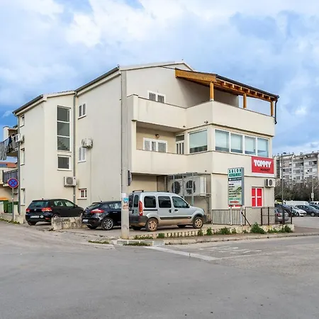 Elegant Two Bedroom * Zadar