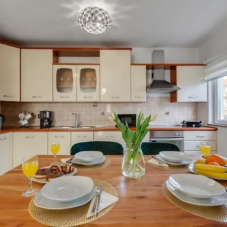 Apartamento Elegant Two Bedroom Zadar