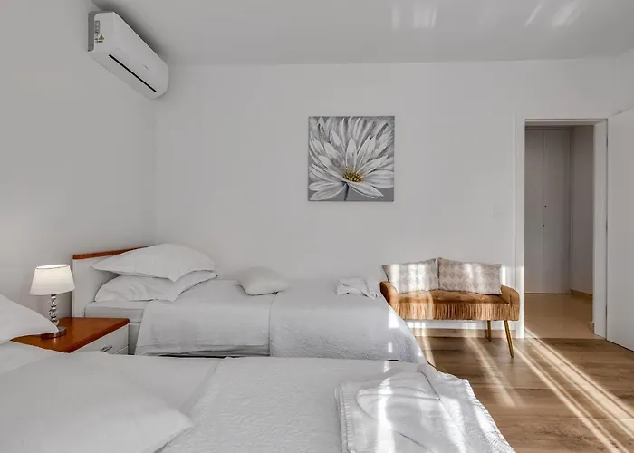 Elegant Two Bedroom *