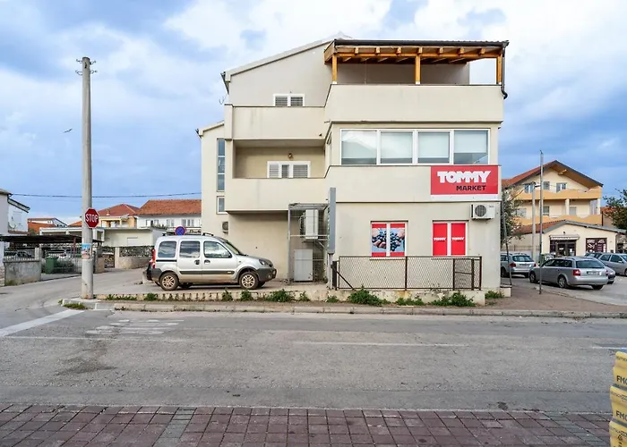 Апартаменты Elegant Two Bedroom