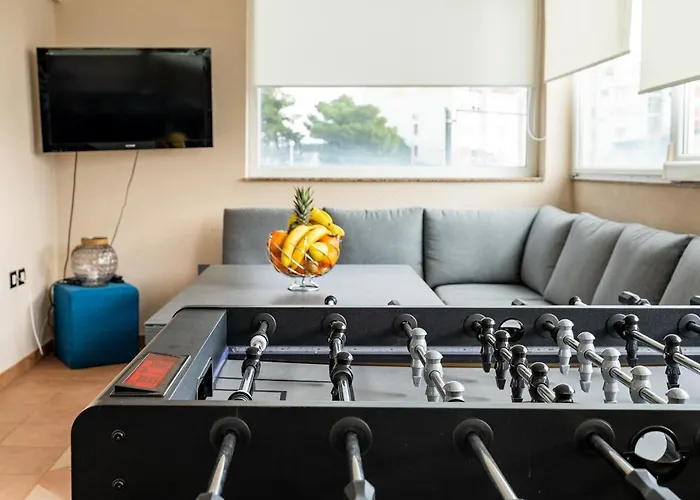 Elegant Two Bedroom Апартаменты *